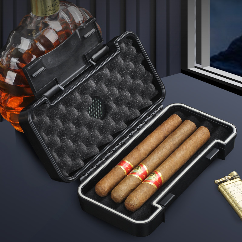 Пластиковый дорожный футляр дл – обзор и цена Premium Cigar Case